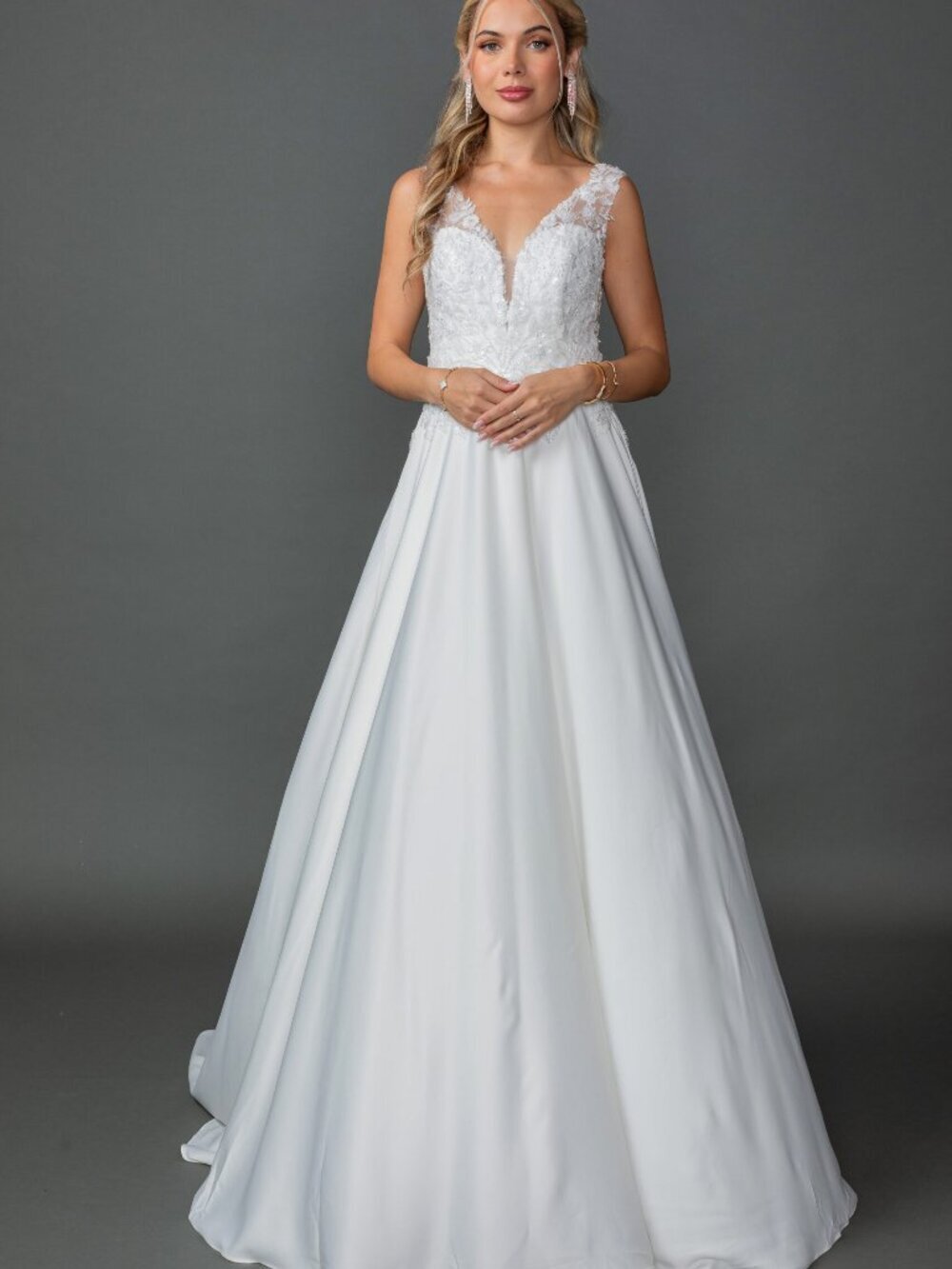 NEW OFF-WHITE Evening Gown Floor Length Formal Elegant Stunning 326